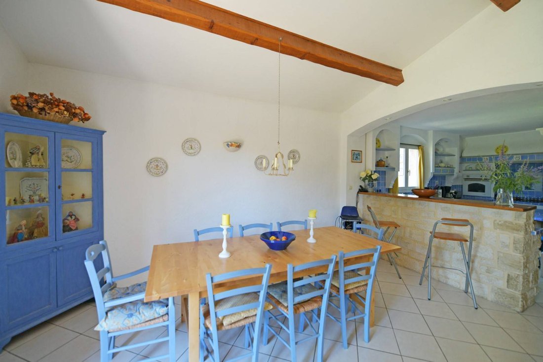 Villa in Nevons-route d'Apt, L'Isle-sur-la-Sorgue, France 4 - 17005059