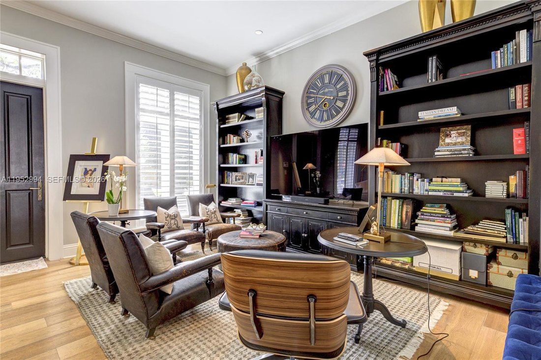 Townhouse in Coral Gables, Florida, United States 4 - 17004478