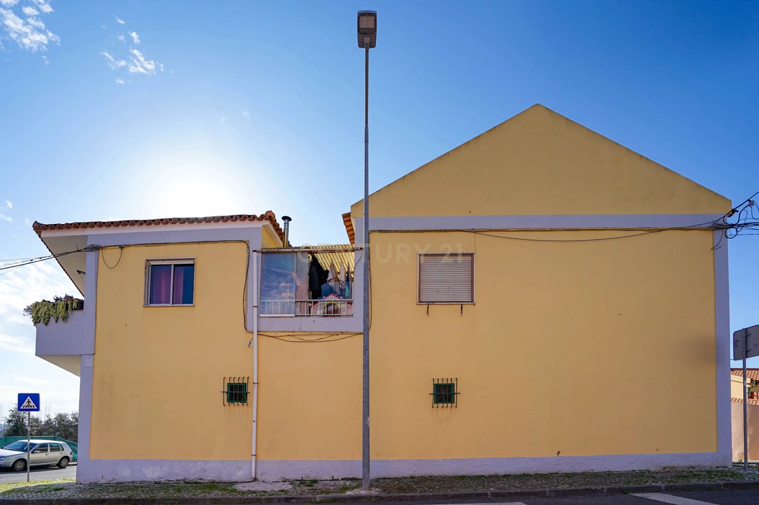 House in Camarate, Unhos e Apelacao, Lisbon, Portugal 3 - 15331859