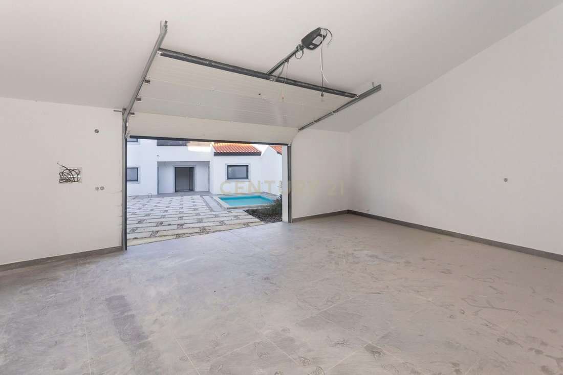 Villa in Ribamar, Lisbon, Portugal 2 - 15499974