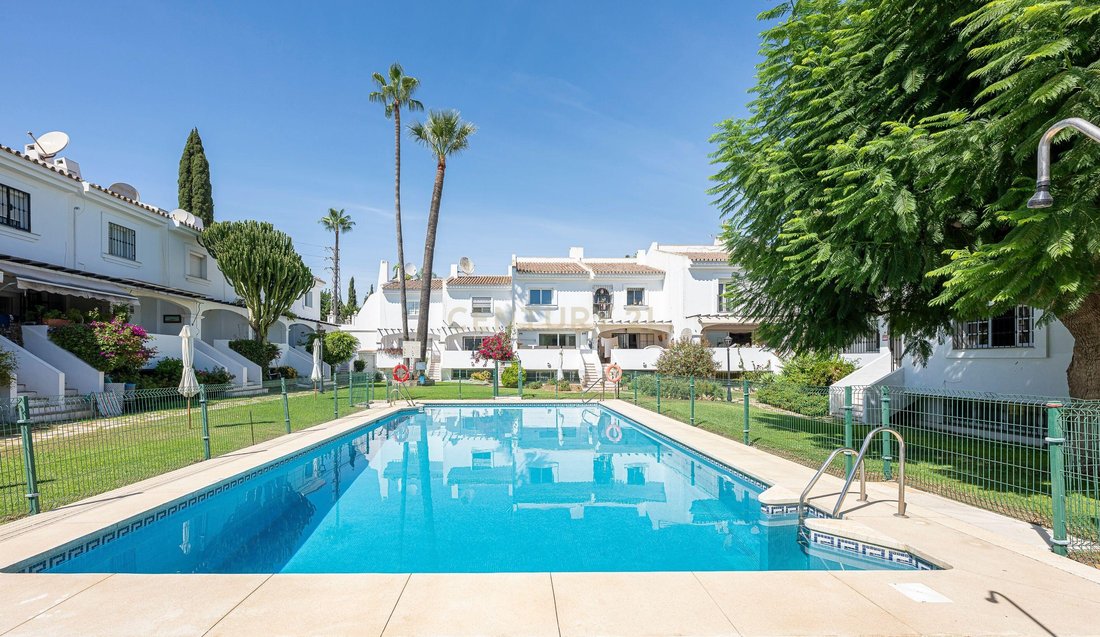 Villa in Nueva Andalucia, Marbella, Spain 1 - 16184899