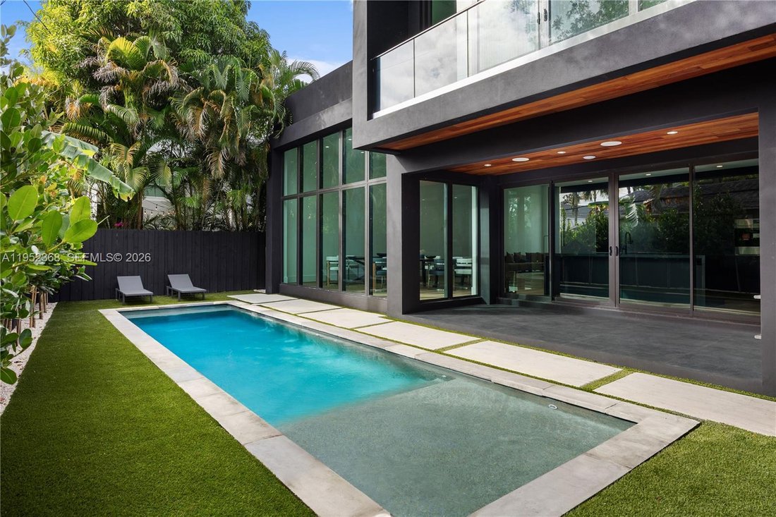House in Miami, Florida, United States 4 - 17007077