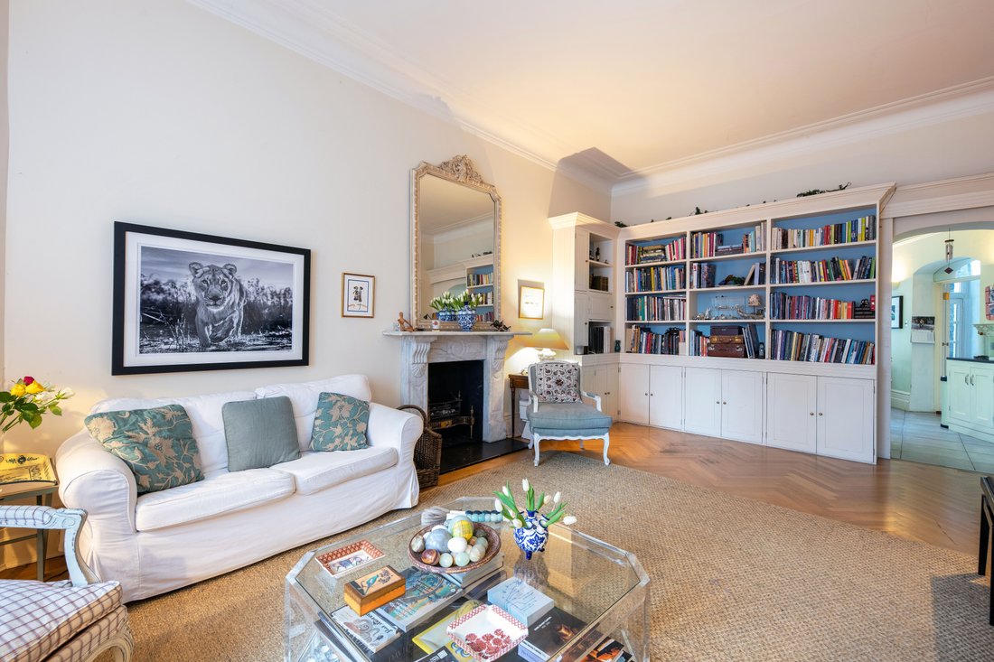Apartment in Earls Court, Kensington And Chelsea, England 2 - 17007177