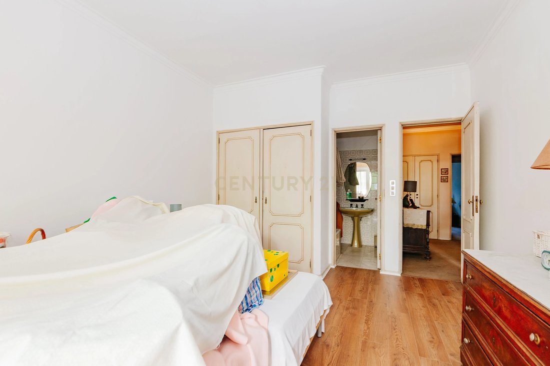 Apartment in Sao Domingos de Benfica, Lisbon, Portugal 4 - 16072142