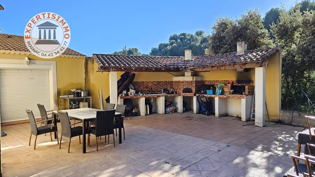 Villa in Brets-Barjaquets-Coussoul-Fouitades-Cabe, Rognac, France 1 - 17006024