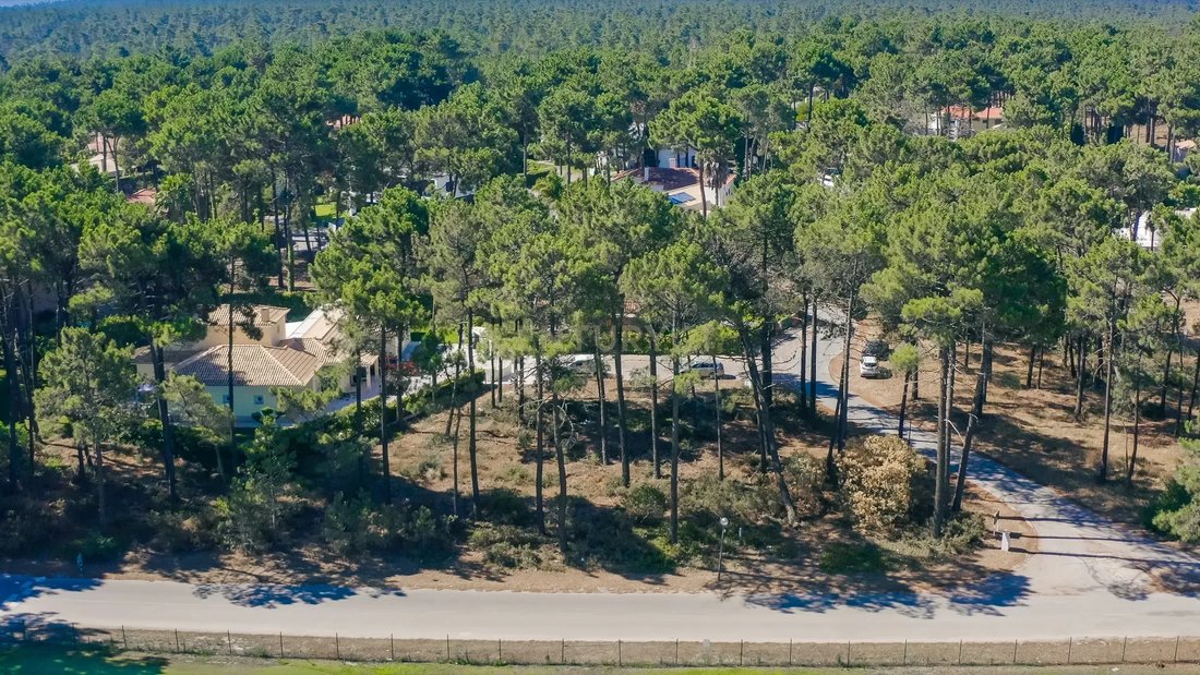 Land in Herdade Da Aroeira, Charneca de Caparica e Sobreda, Setubal 1 - 13668582