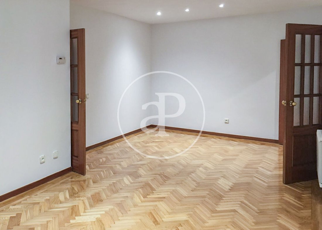 Apartment in Ciudad Lineal, Madrid, Spain 5 - 17007506