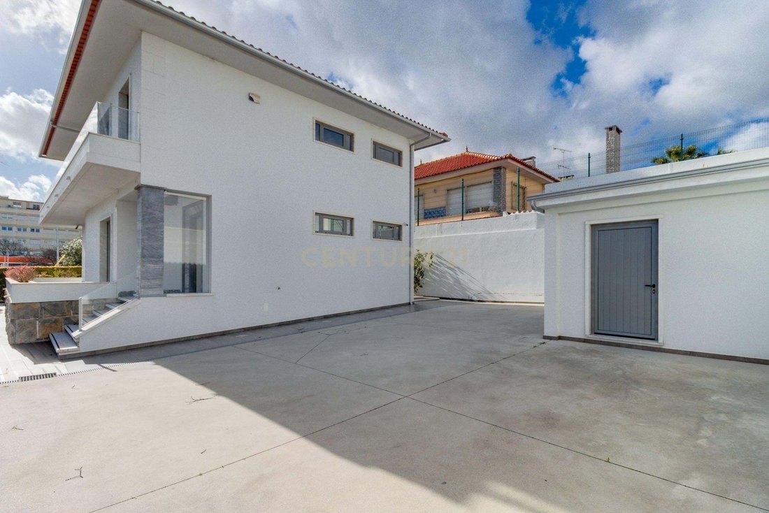Villa in Linda-a-Velha, Lisbon, Portugal 5 - 15465525
