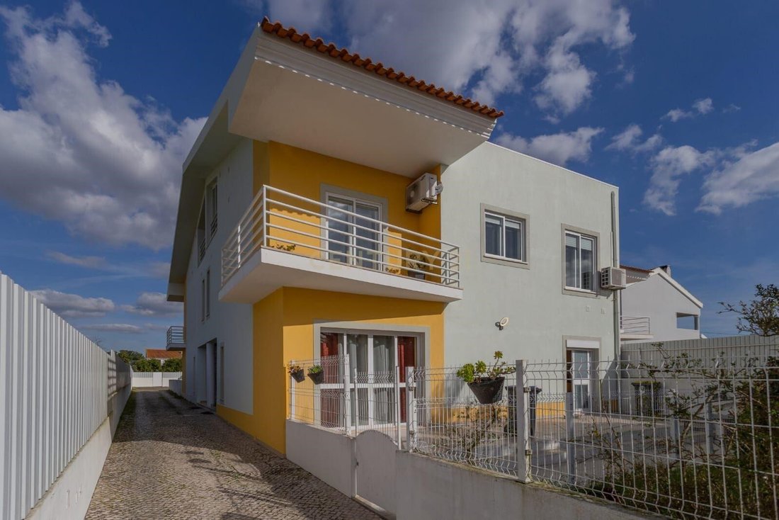 Villa in Azeitao (Sao Lourenco e Sao Simao), Setubal, Portugal 1 - 15455567