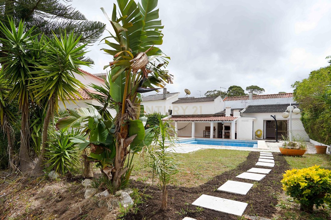 Villa in Corroios, Setubal, Portugal 1 - 13659441