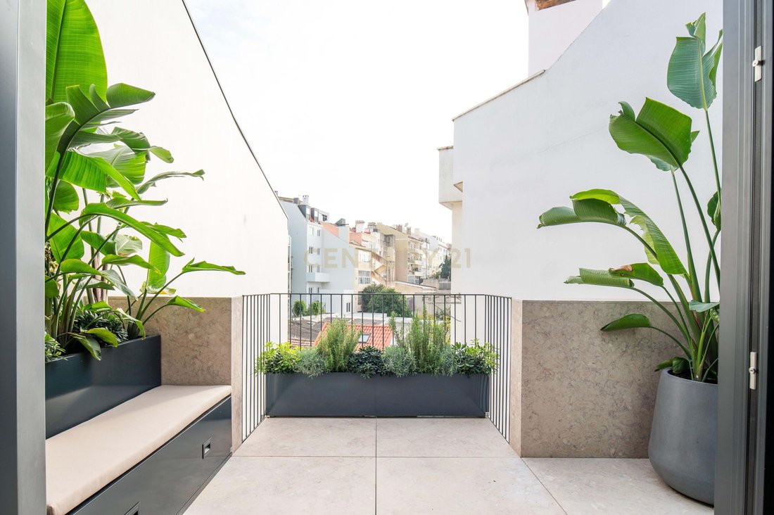 Apartment in Campolide, Lisbon, Portugal 1 - 15331982
