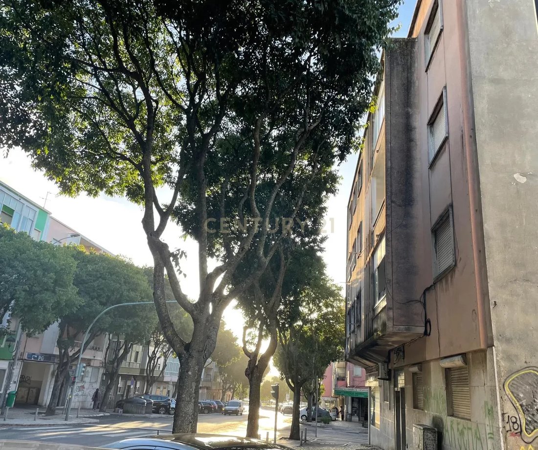 Land in Falagueira-Venda Nova, Lisbon, Portugal 4 - 14783174