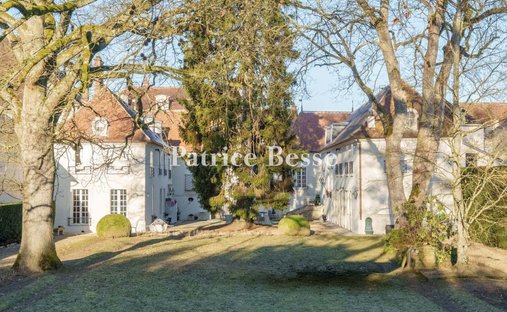 Haus in Sud, Tonnerre, Frankreich 1