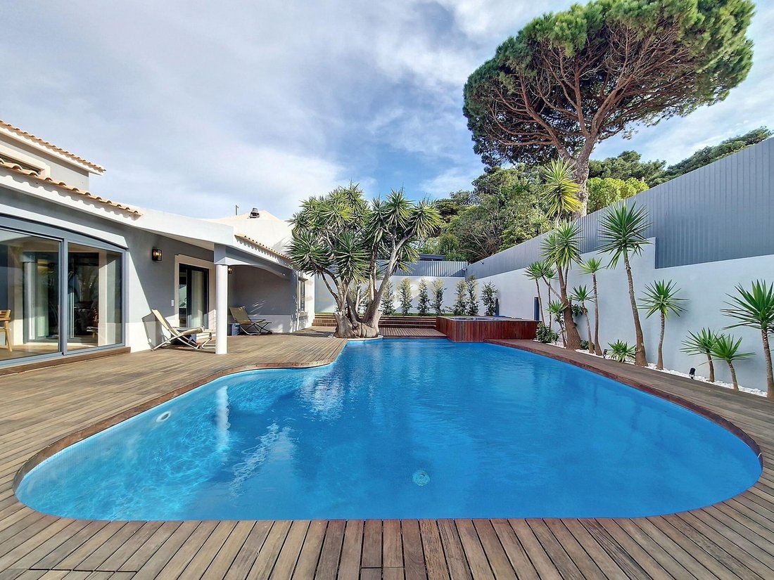 Villa in Cascais e Estoril, Lisbon, Portugal 1 - 12675811