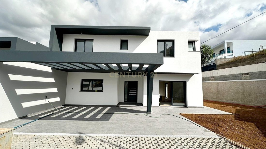 Villa in Santa Maria Maior, Madeira, Portugal 2 - 15337310