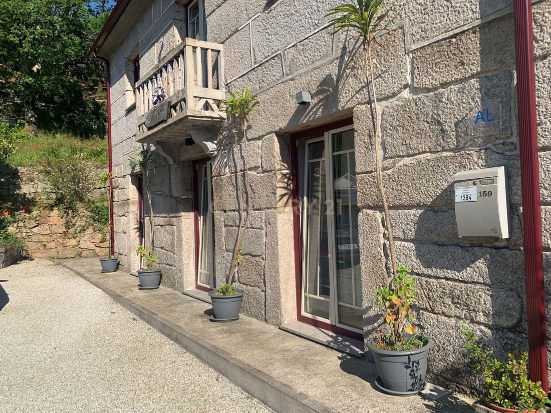 Villa in Vilar da Veiga, Braga, Portugal 1 - 15883008