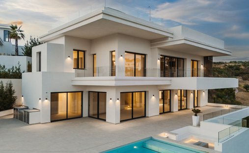 Villa in Cancelada, Estepona, Andalusia 1