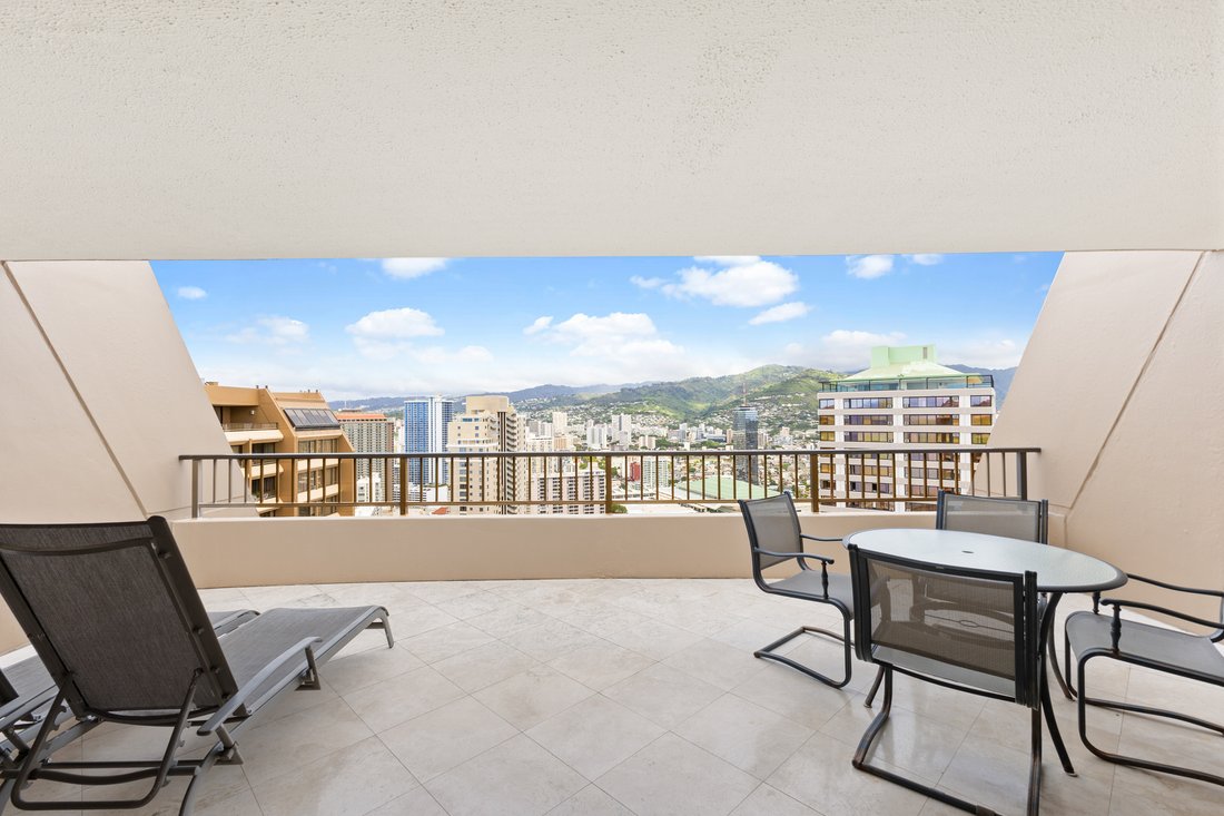 Condo in Honolulu, Hawaii, United States 3 - 17007632
