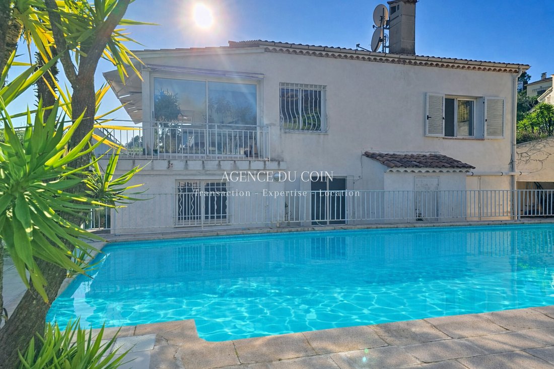Villa in Le Grand Duc-Minelle, Mandelieu-la-Napoule, France 1 - 17007406