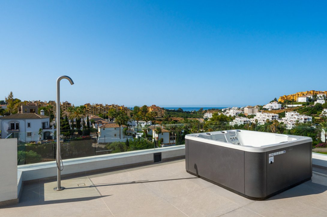 Villa in Cancelada, Estepona, Andalusia 2 - 17007433