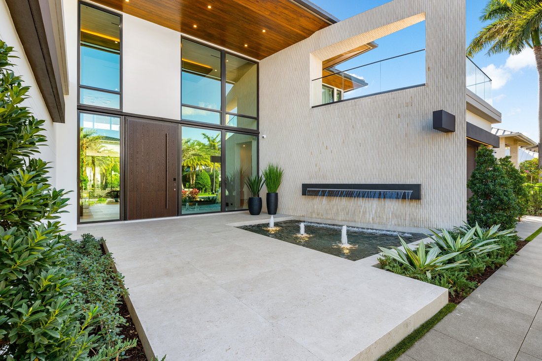 Boca Raton, Florida, United States 5 - 17007661