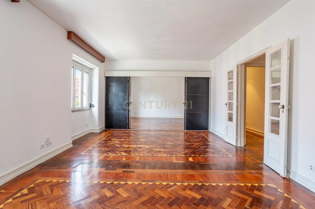 Apartment in Areeiro, Lisbon, Portugal 5 - 14795602