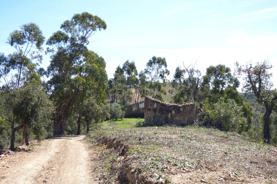 Land in Sao Bras de Alportel, Algarve, Portugal 1 - 12280357