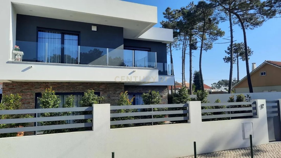 Villa in Aroeira, Charneca de Caparica e Sobreda, Portugal 1 - 14482109