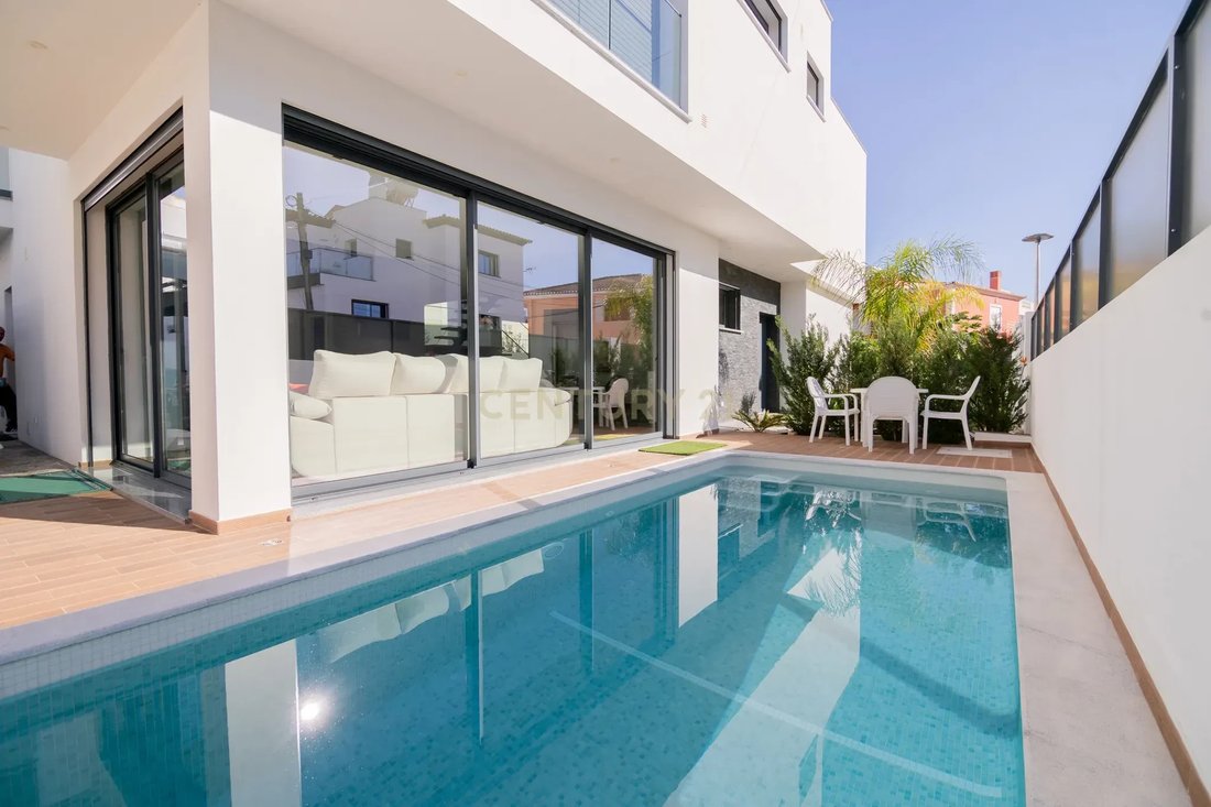 Villa in Portimao, Algarve, Portugal 1 - 14353935