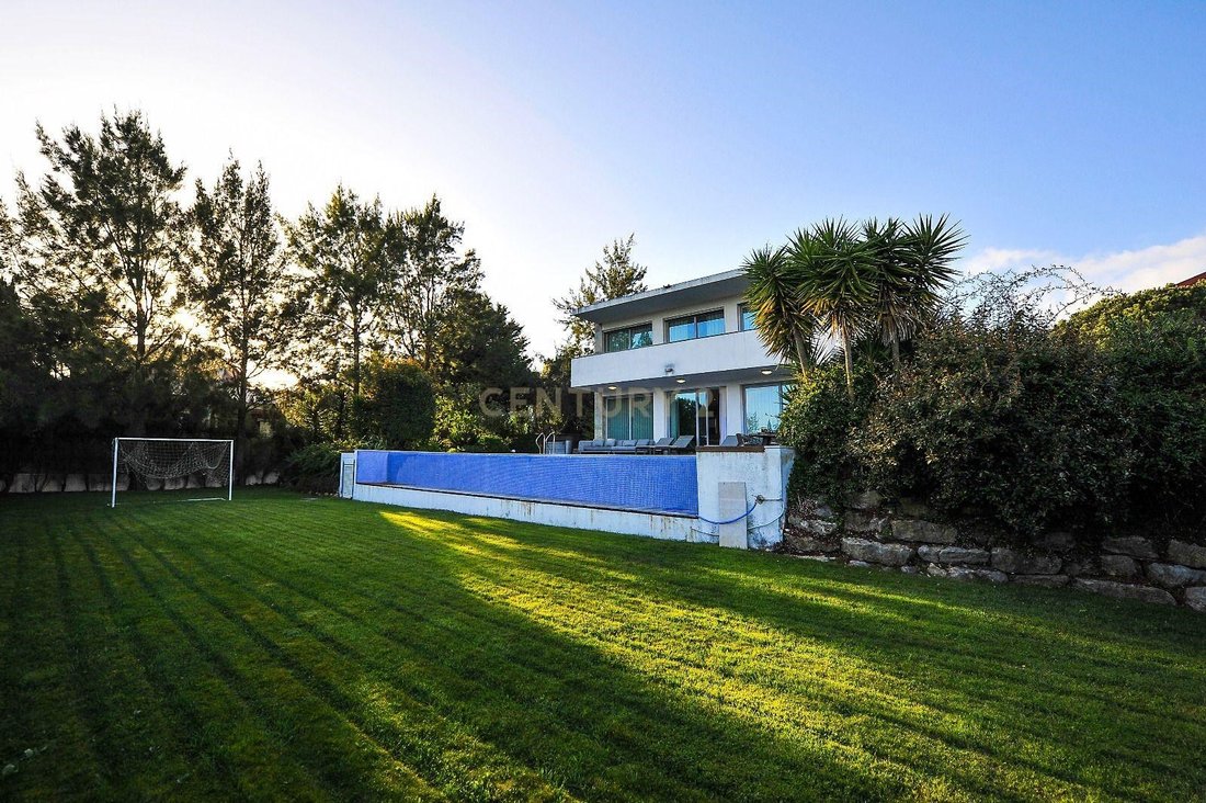 Villa in Belas, Lisbon, Portugal 2 - 14167472