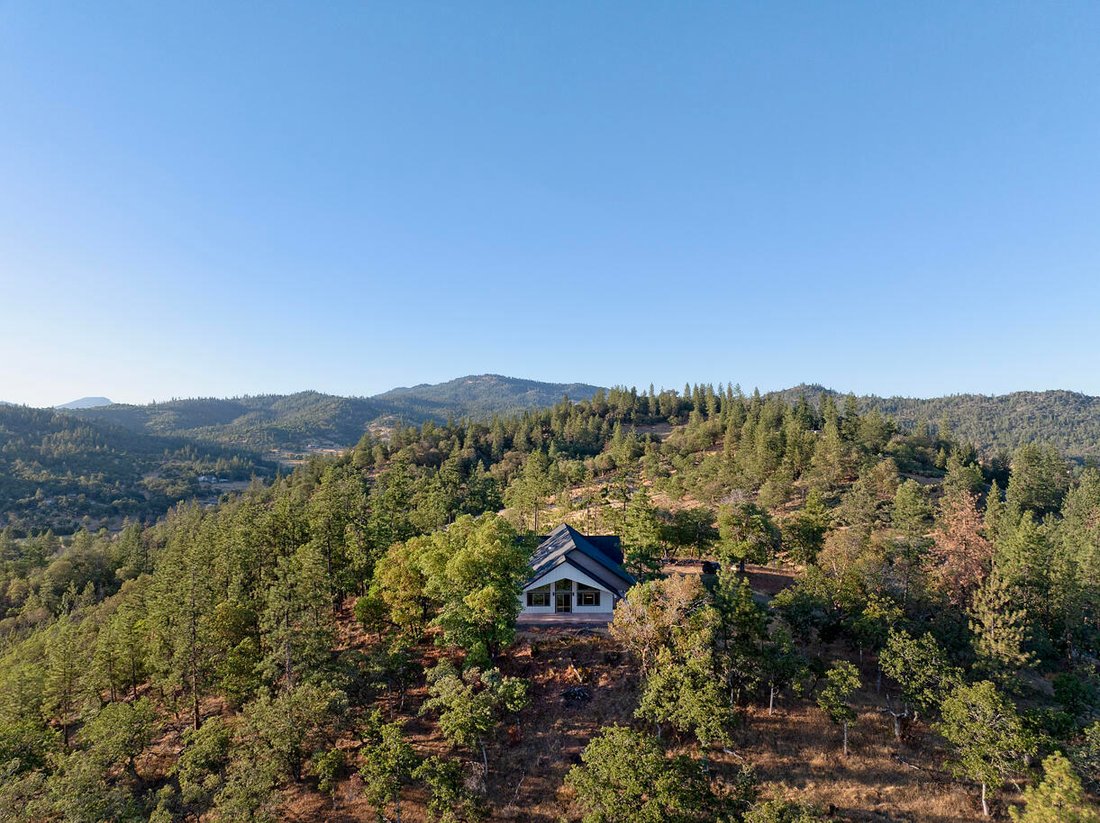 House in White City, Oregon, United States 1 - 17007050