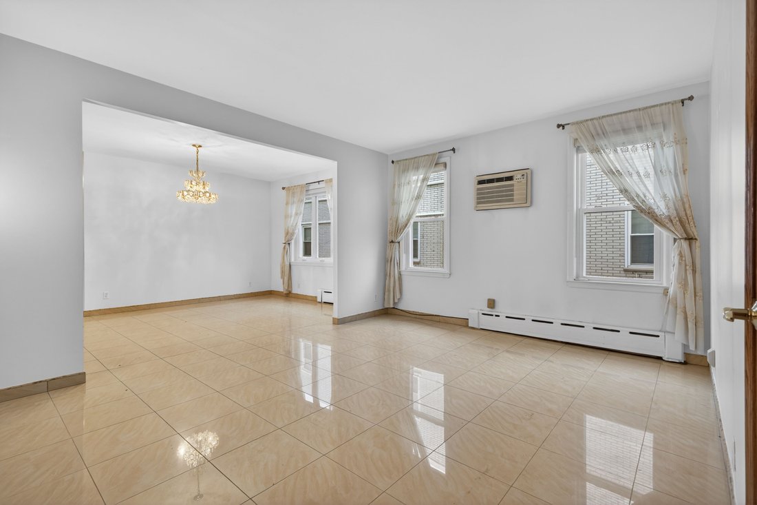 House in New York, New York, United States 3 - 17007294