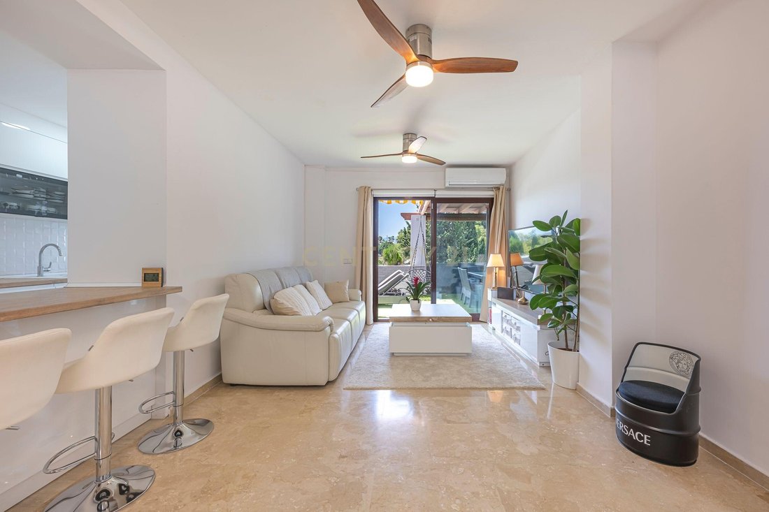 Apartment in Marbella, Andalusia, Spain 3 - 15866818