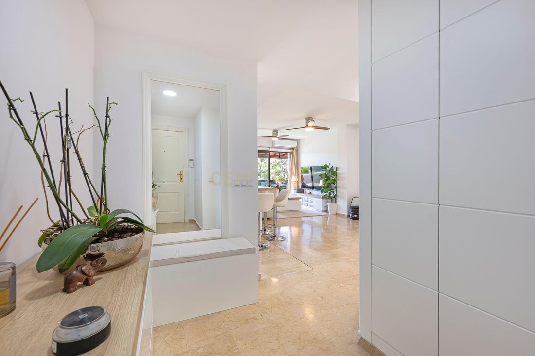 Apartment in Marbella, Andalusia, Spain 2 - 15866818