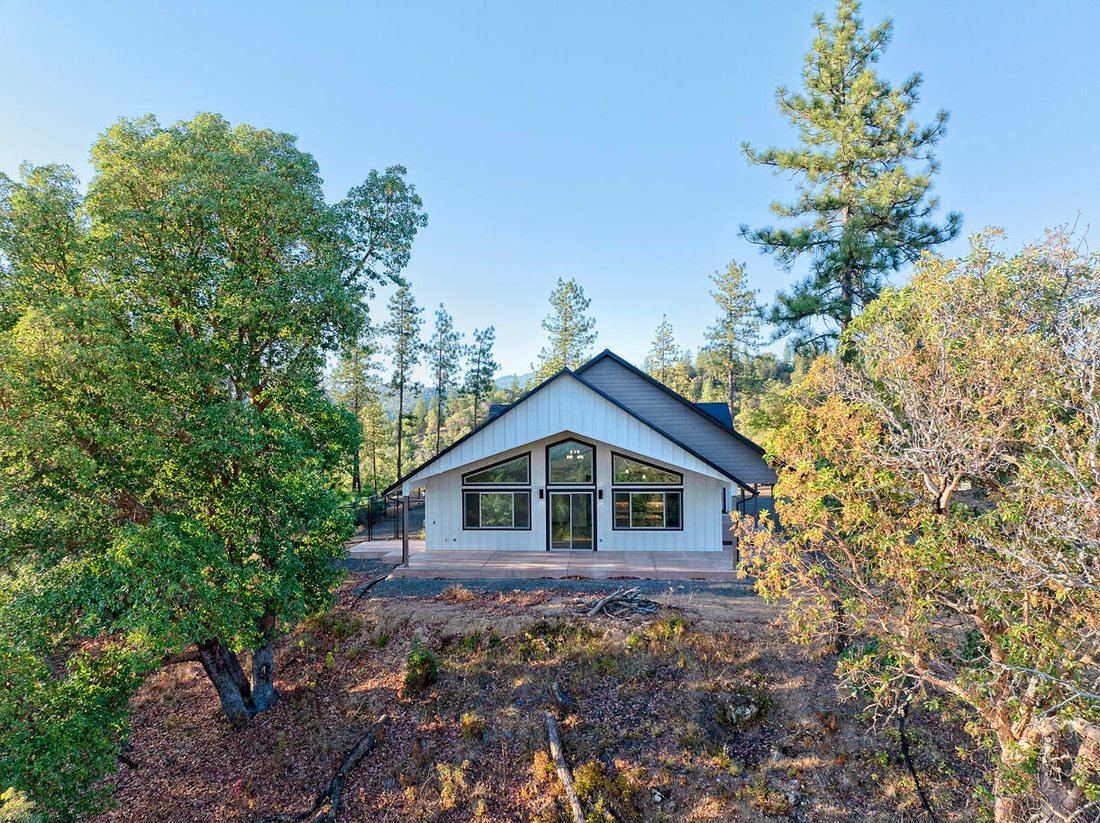 House in White City, Oregon, United States 2 - 17007050