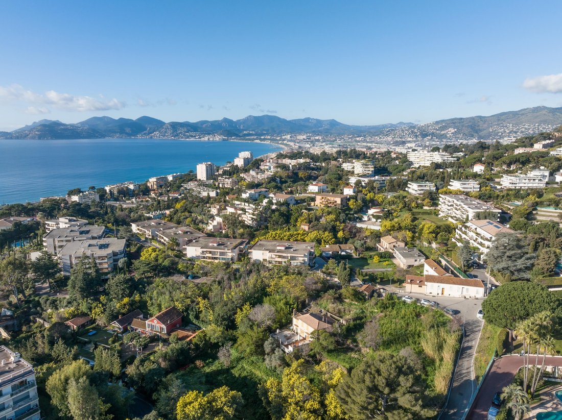 Apartment in Saint Nicolas, Cannes, France 5 - 17007628