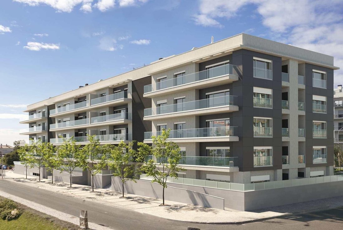 Apartment in Carcavelos e Parede, Lisbon, Portugal 2 - 17008366