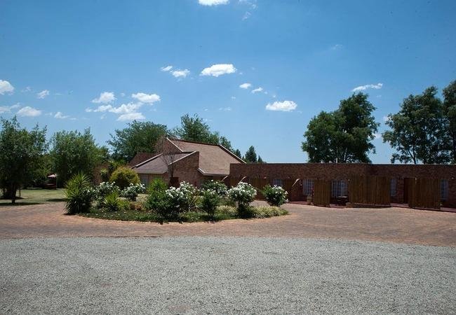 House in Benoni North AH, Gauteng, South Africa 1 - 17008040