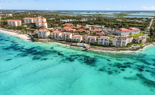 Condo in Nassau, New Providence, The Bahamas 1