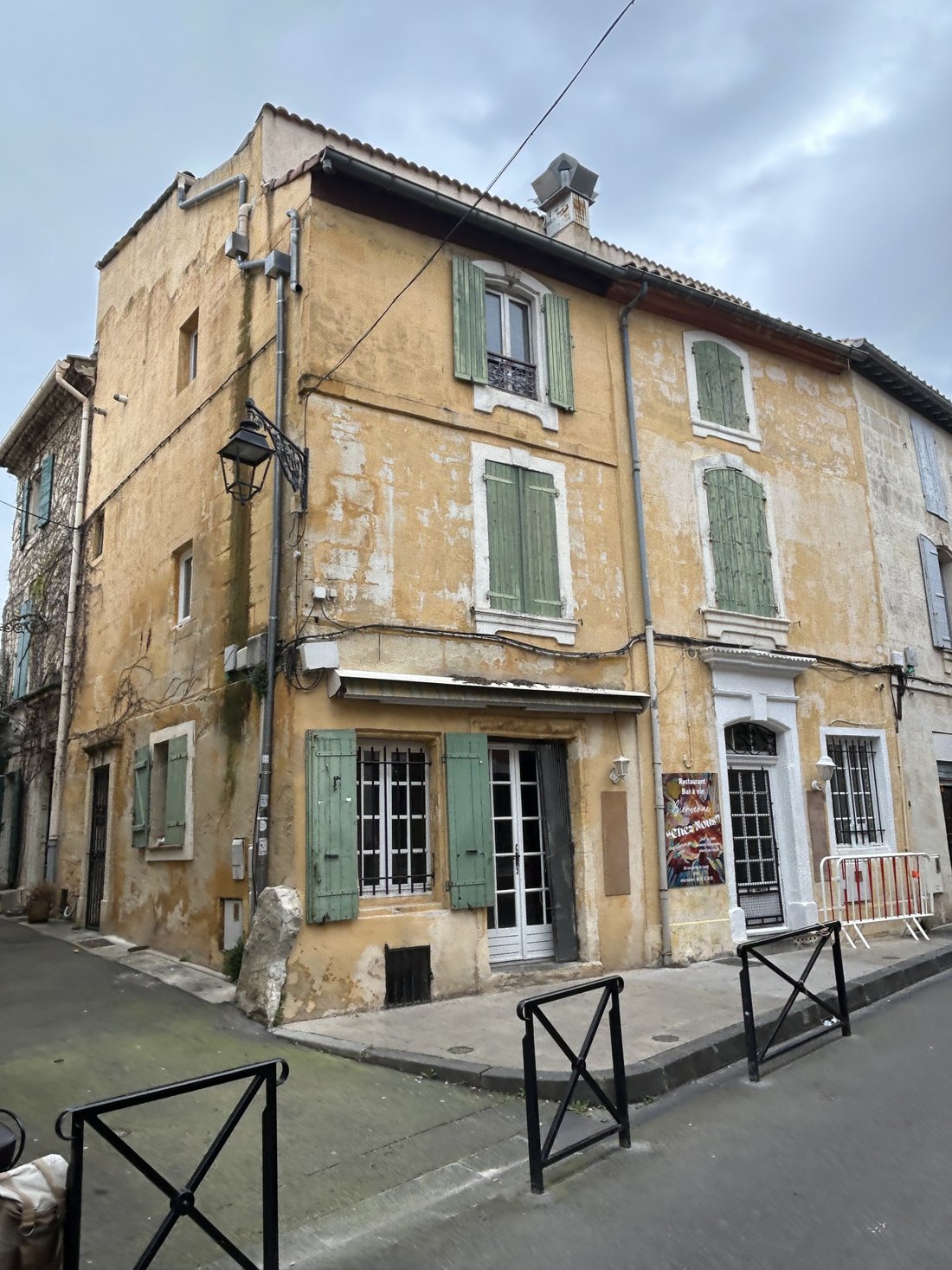 Estate in Arles, Provence-Alpes-Côte d'Azur, France 1 - 17008906
