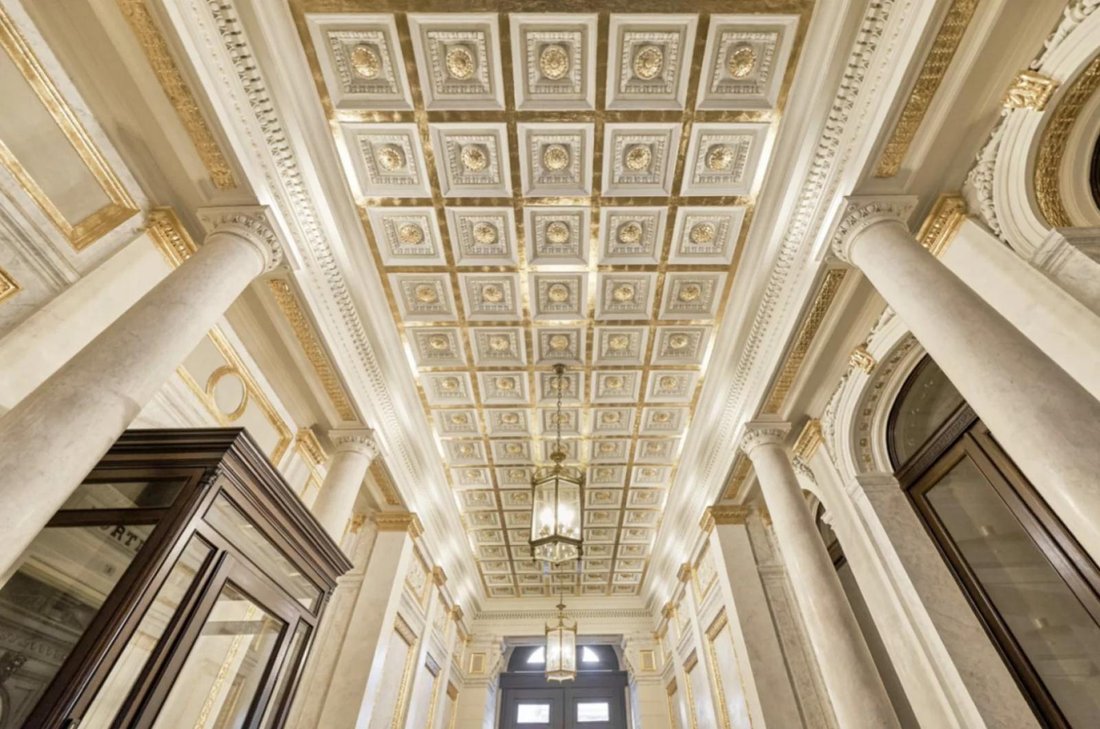 Unique Luxury Apartment In A Viennese Palace!