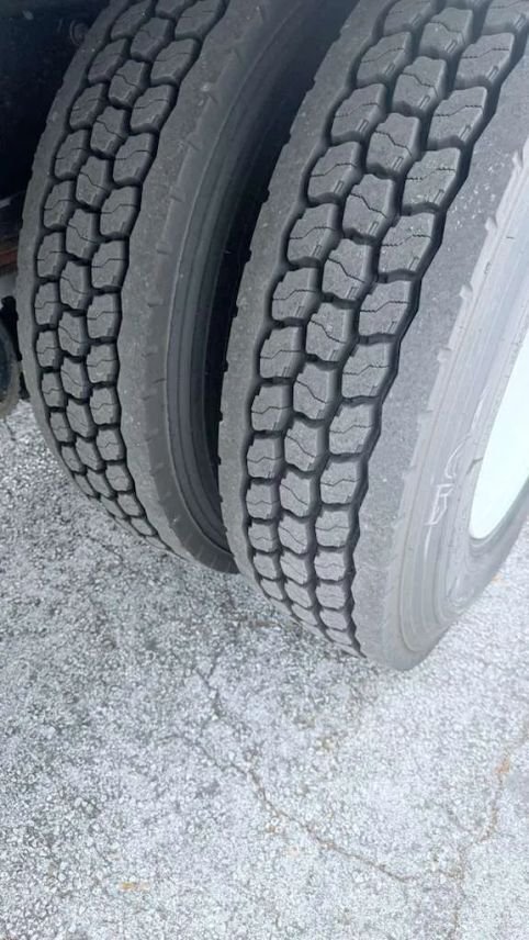Pickup in Miami, FL, United States 5 - 17015739