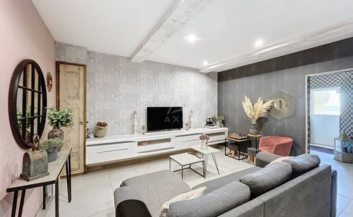 Aoc Côtes De Bourg Wine Château On 16 Hectares Ref 1029