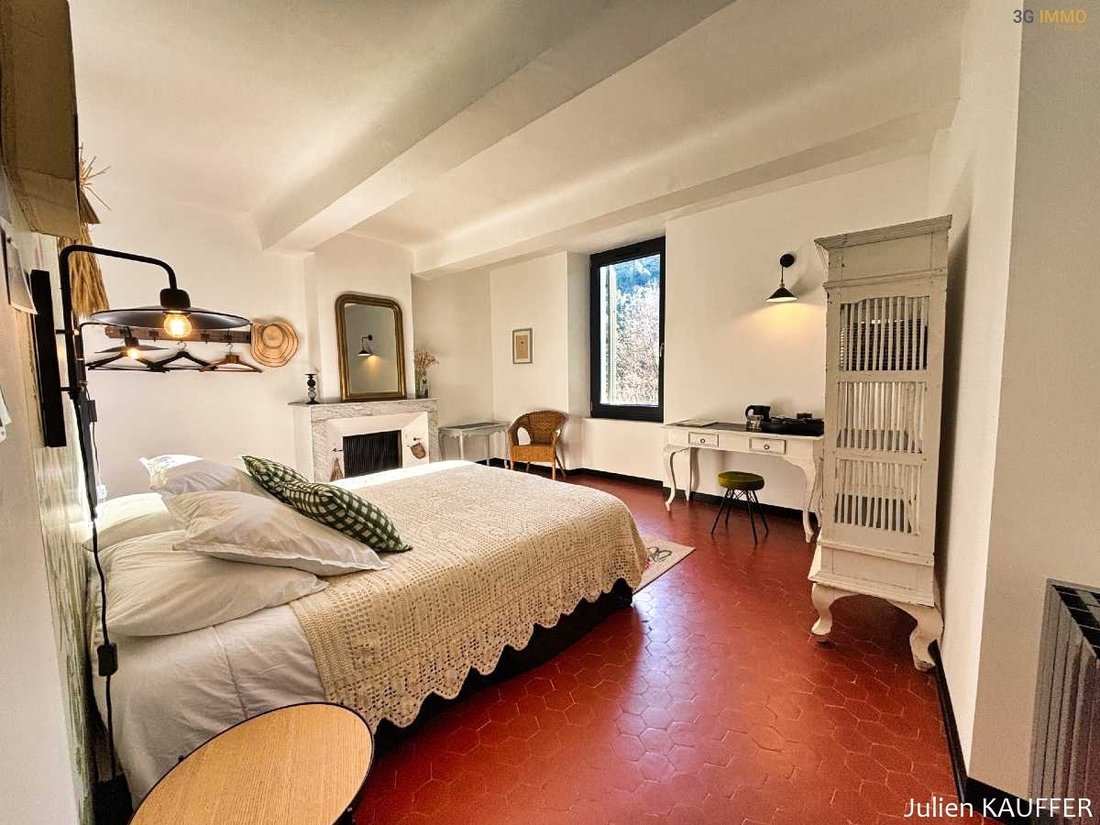 House in Correns, Provence-Alpes-Côte d'Azur, France 4 - 17013752