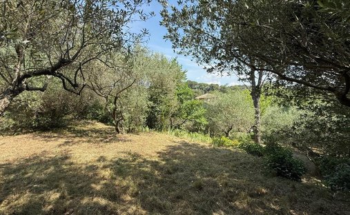 Château 1330 M² Sur 13 Ha Proximité Nimes