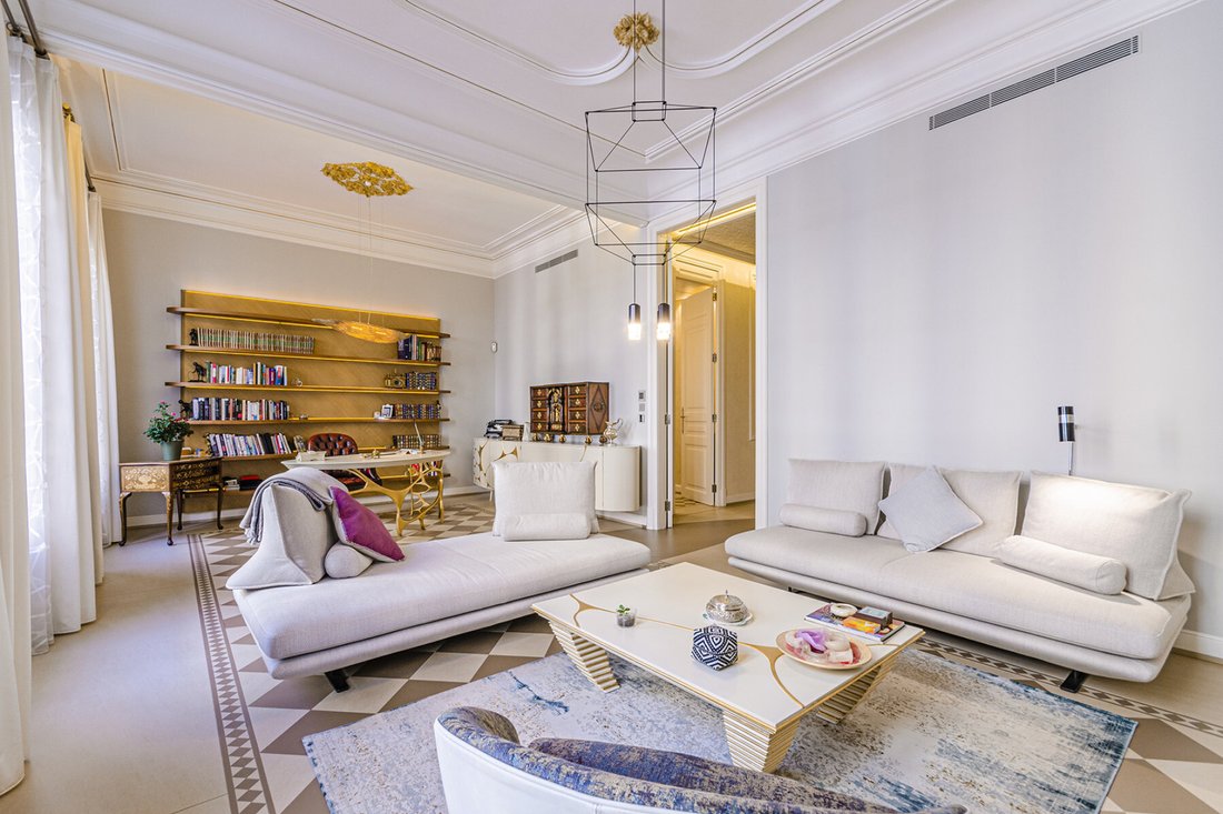 Apartment in Eixample, Barcelona, Spain 2 - 13924316