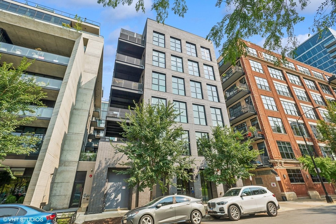Condo in Chicago, Illinois, United States 2 - 17014577