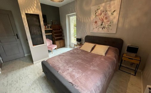 Aoc Côtes De Bourg Wine Château On 16 Hectares Ref 1029