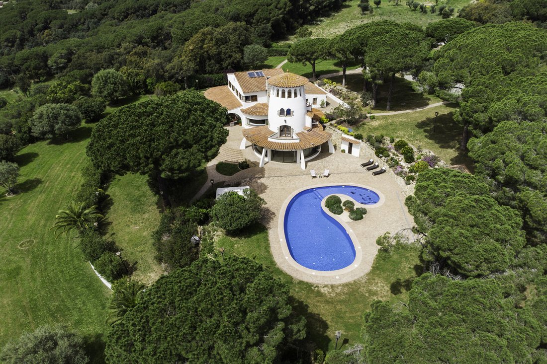 Finca in Santa Cristina d'Aro, Catalonia, Spain 3 - 15455613