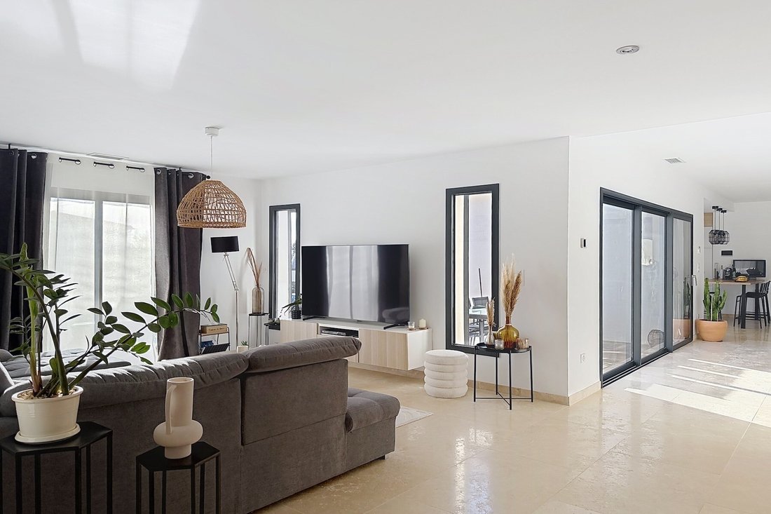 House in Uzès, Occitania, France 5 - 17014797